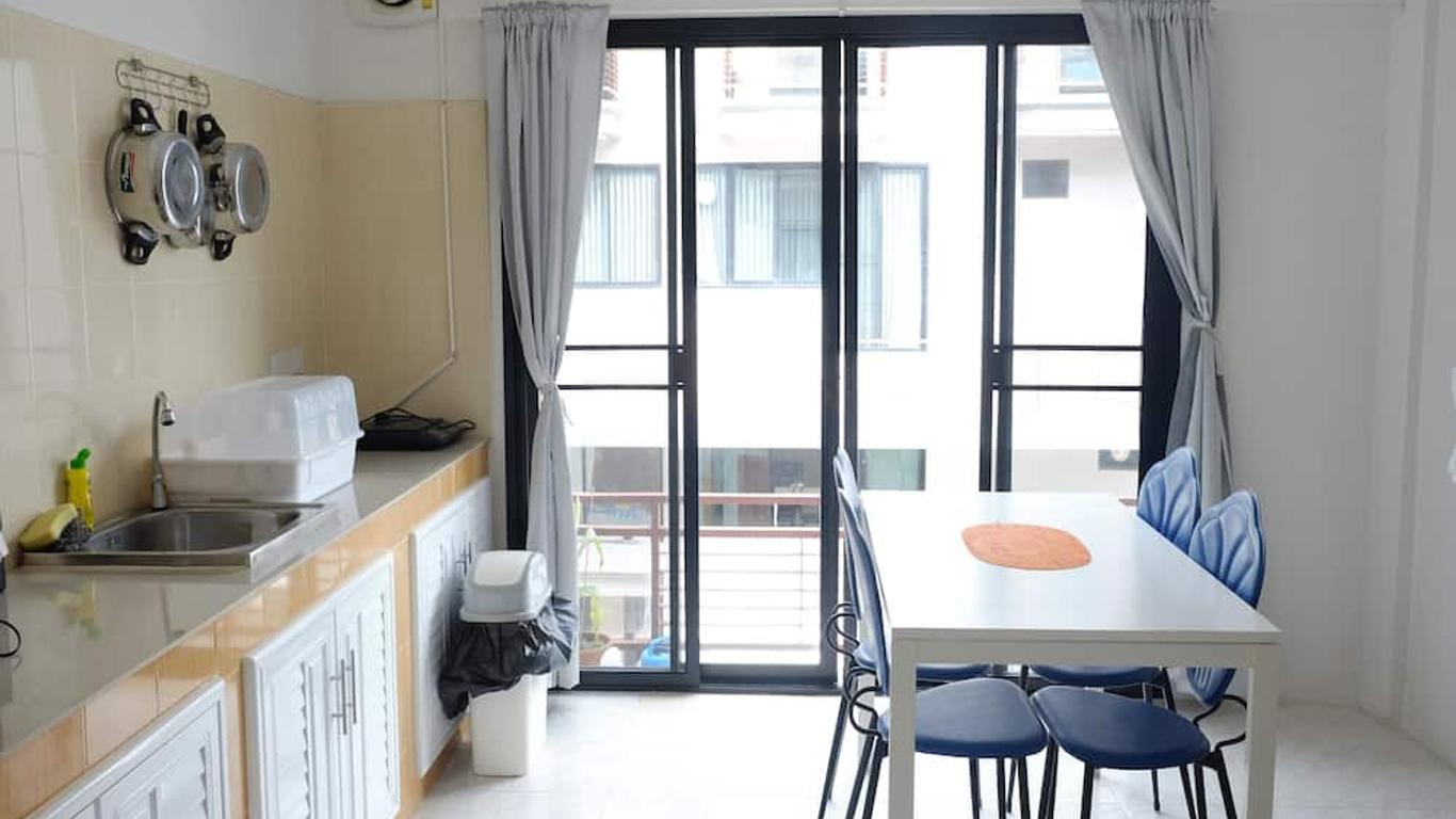 Rayong Seaview Apartment