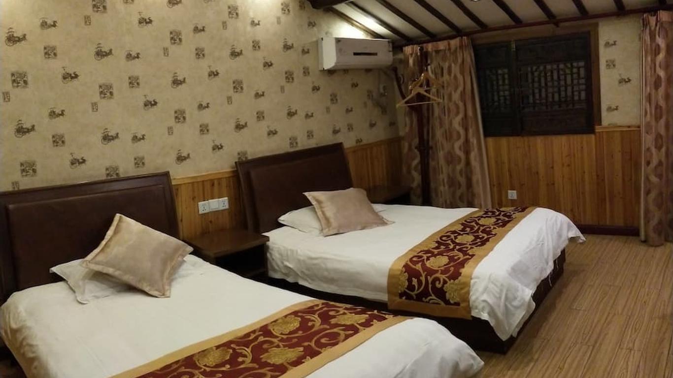 Yue Yue Theme Hostel