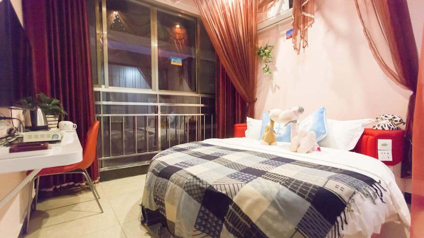Zhangjiajie Meet Themed Inn