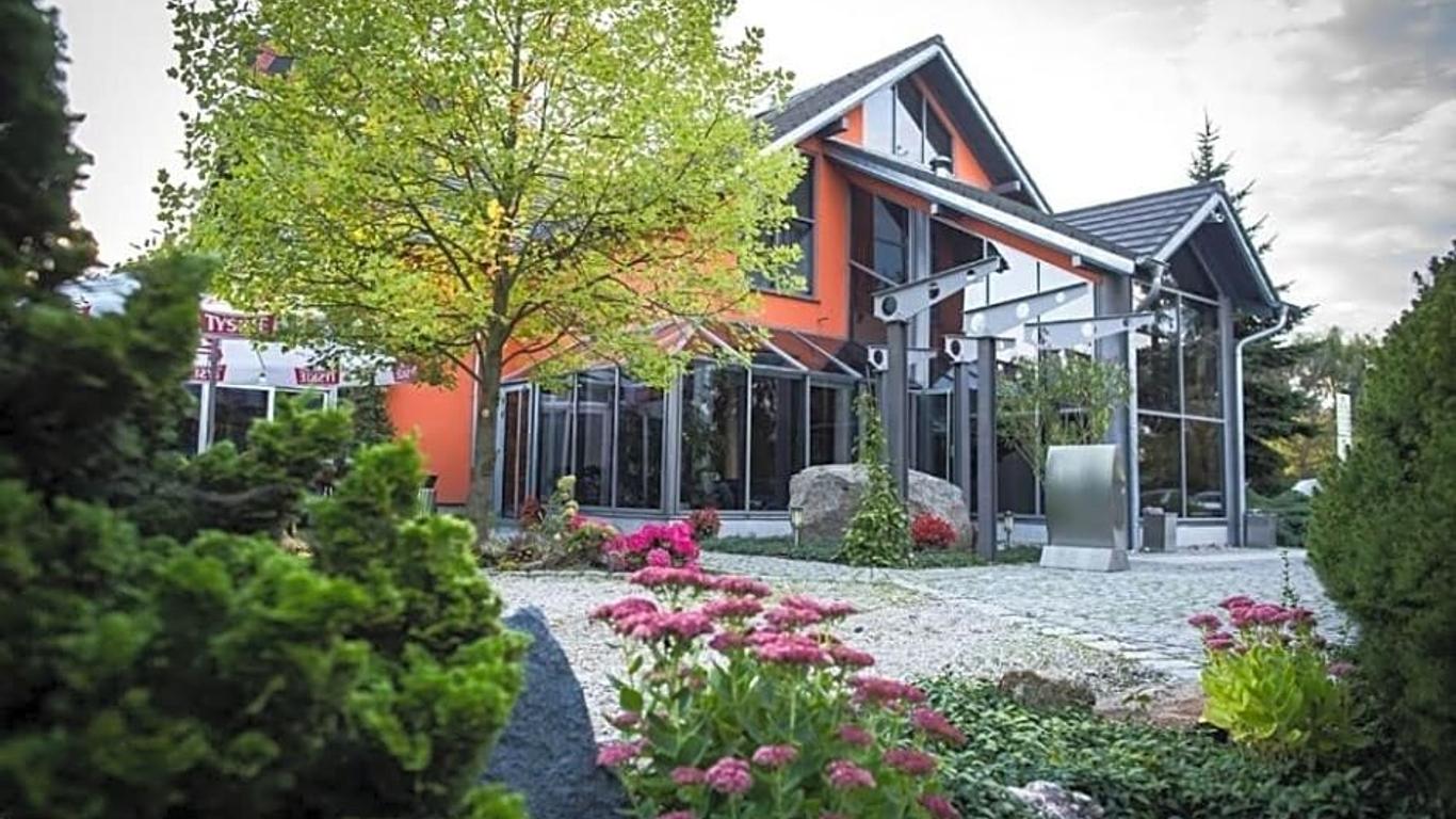 Hotel Azyl