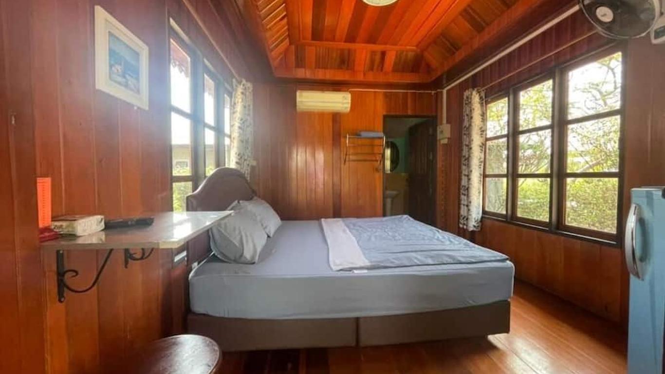 Baan Bangwua Resort