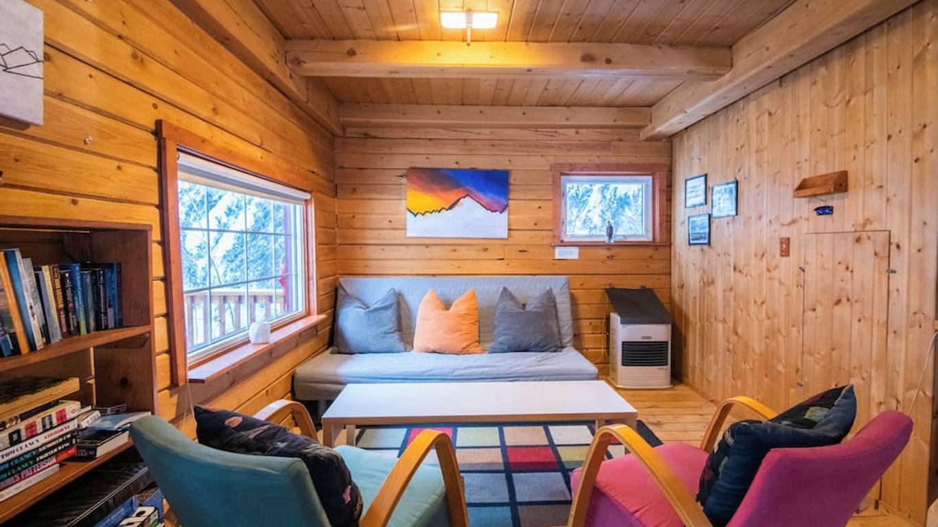 Little Atlin Lodge