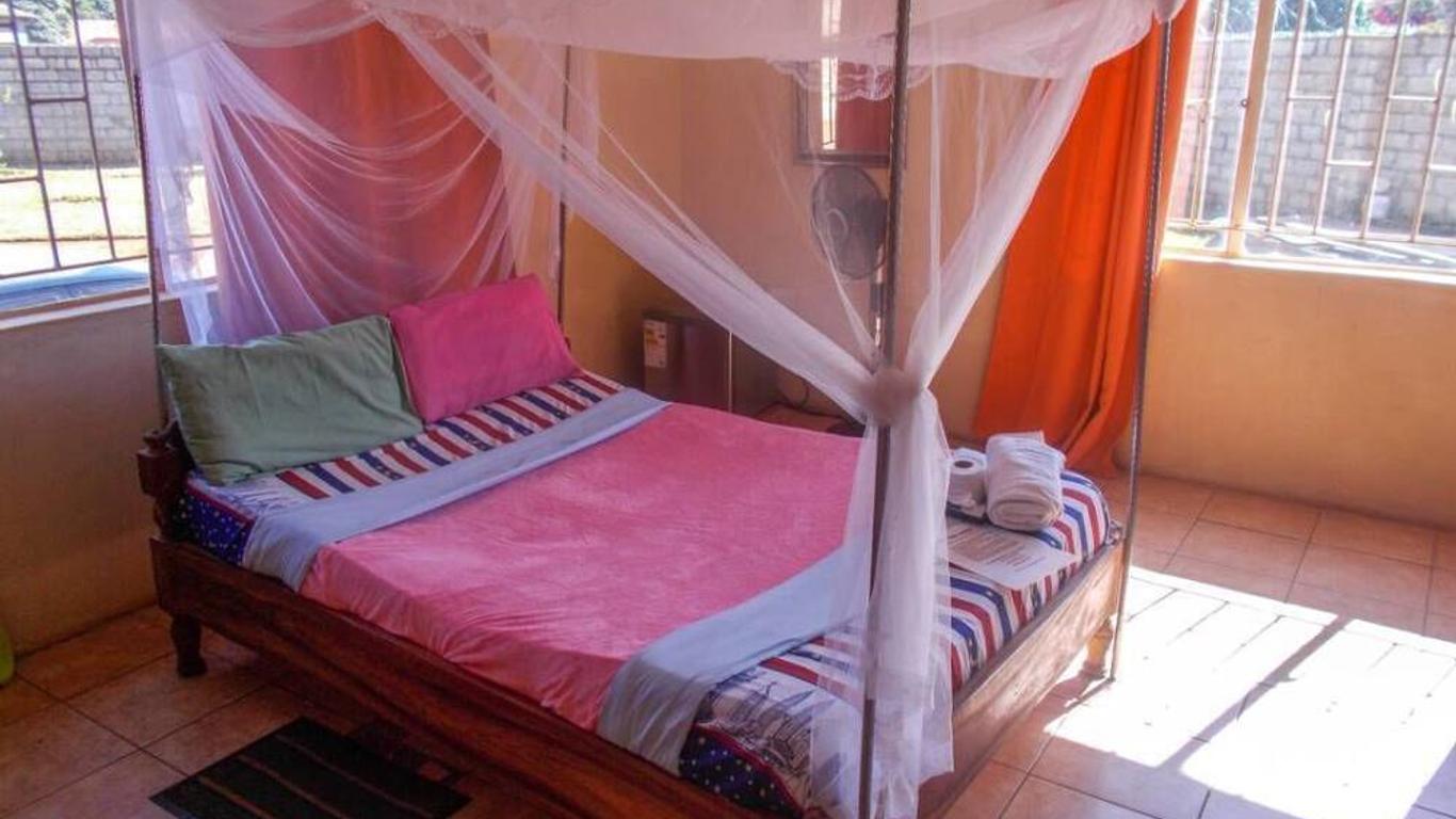 Jojomo Guest House