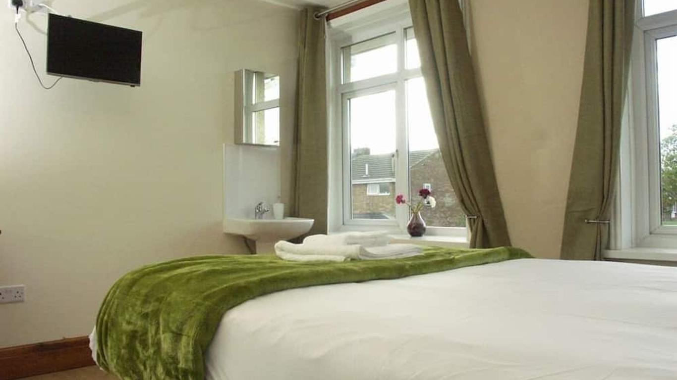 Hayat Hotel
