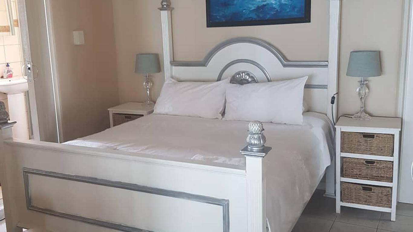 Bluff Tradewinds