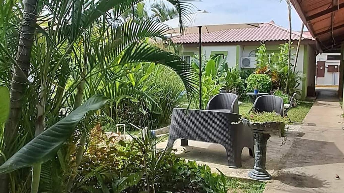 Mi Casa Asi De Grande