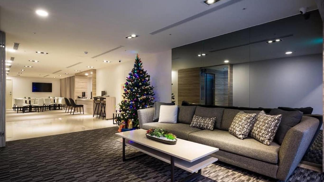 Urhome Hotel