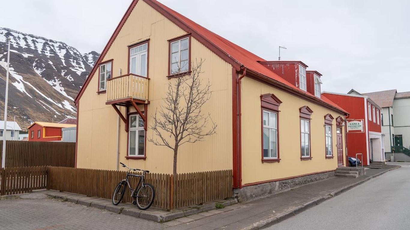 Guesthouse Ísafjördur - Gamla