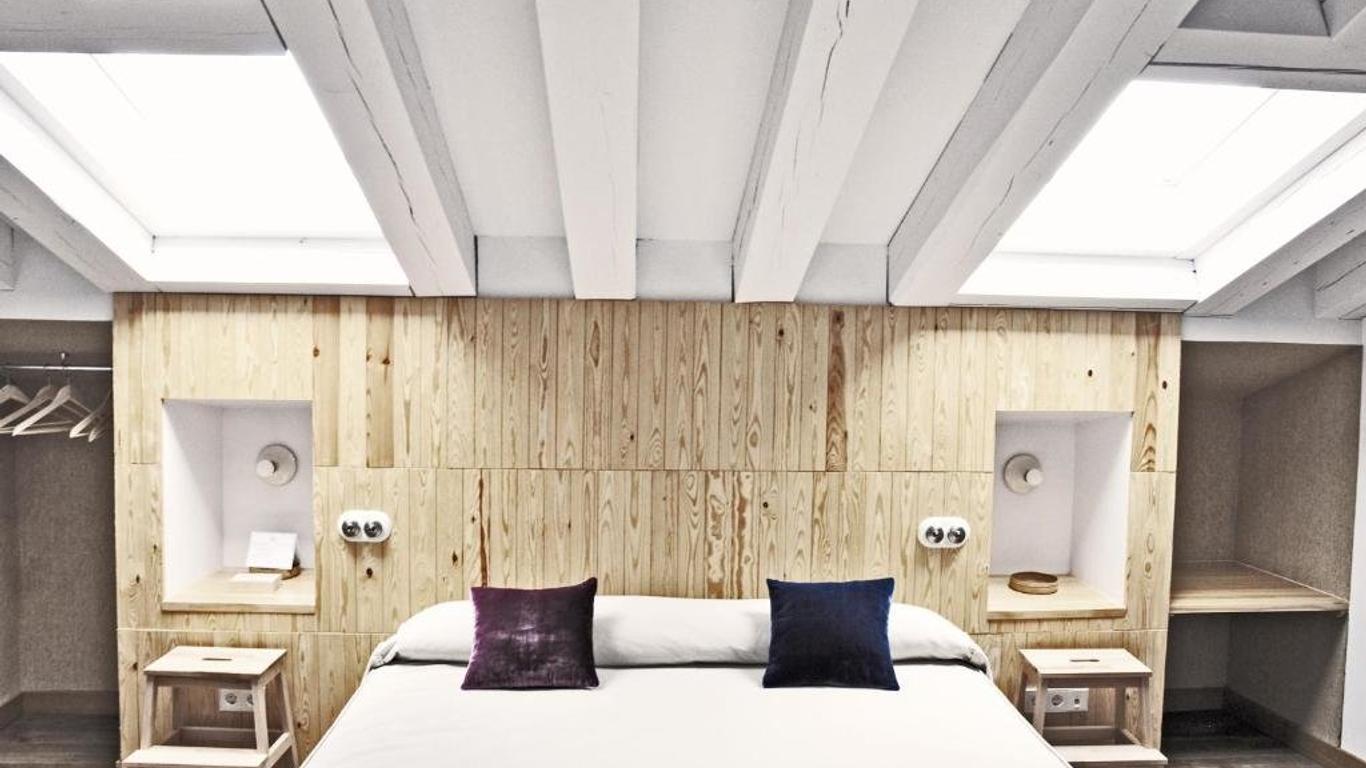 Hotel Ayllon