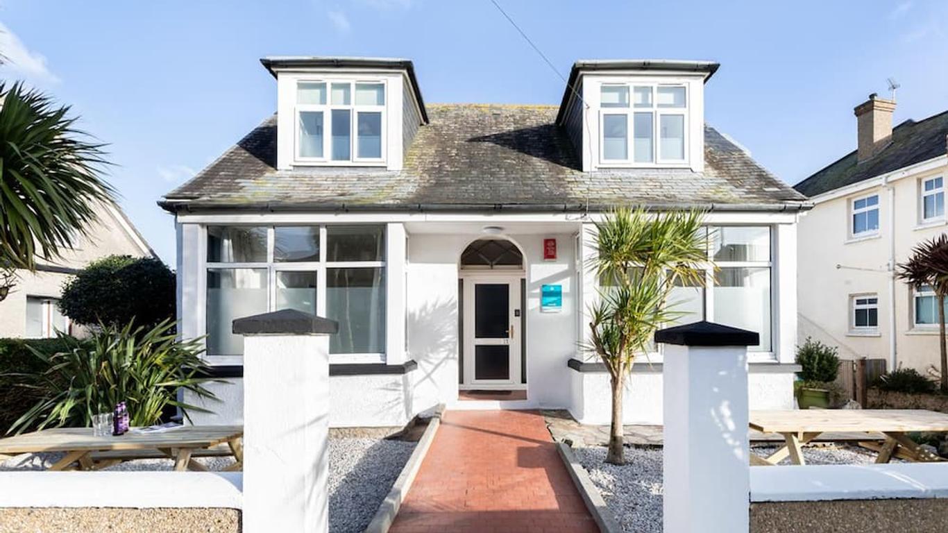 Oasis House