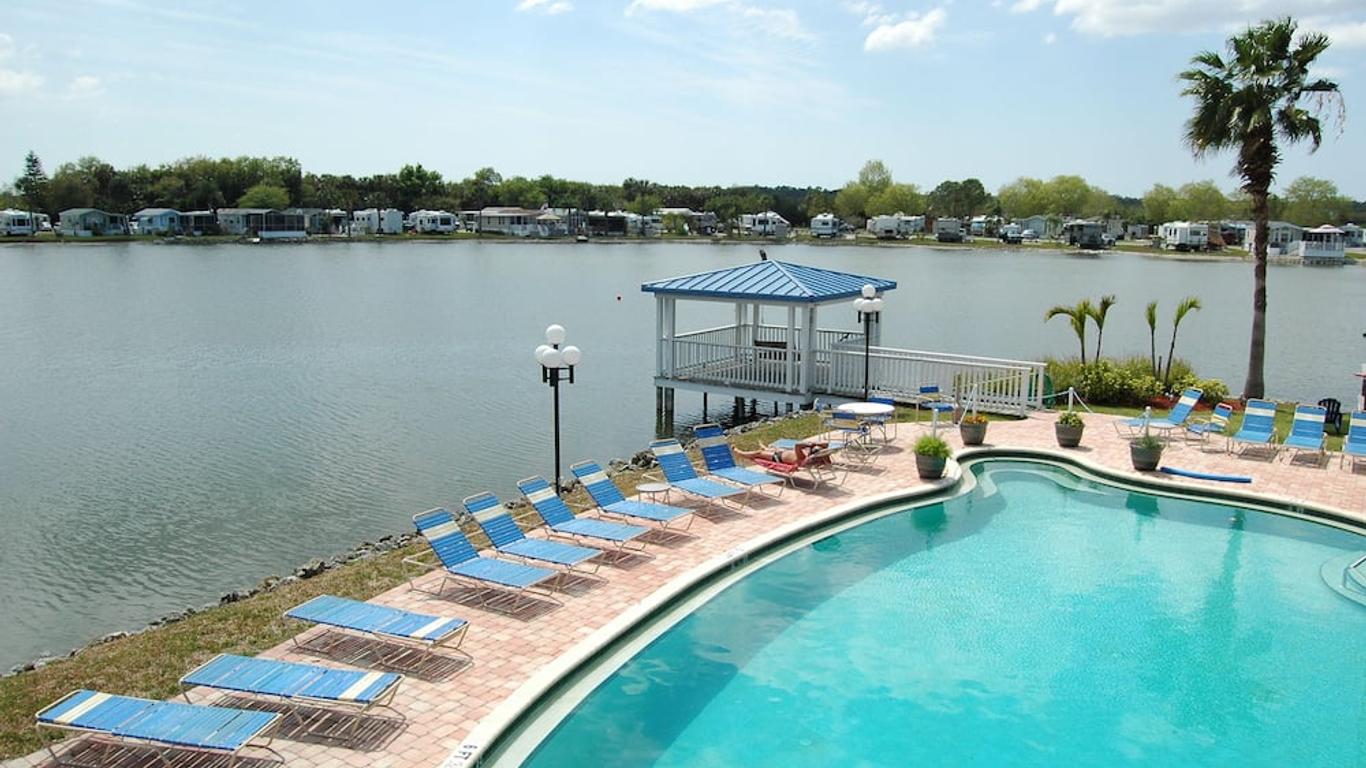 Winter Quarters Manatee Rv
