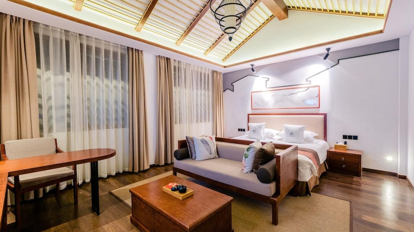 Cqj Lestay Hotel