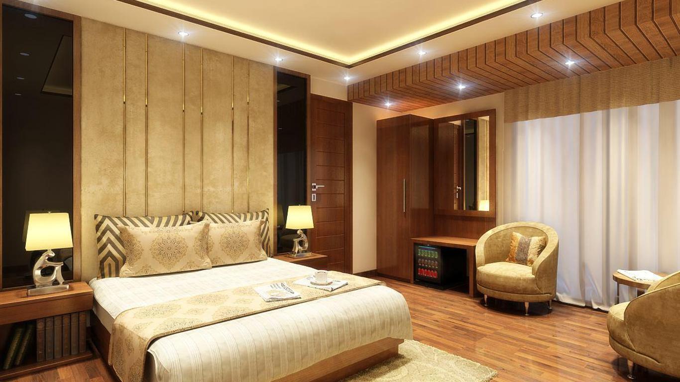 Grand Ffour Hotel