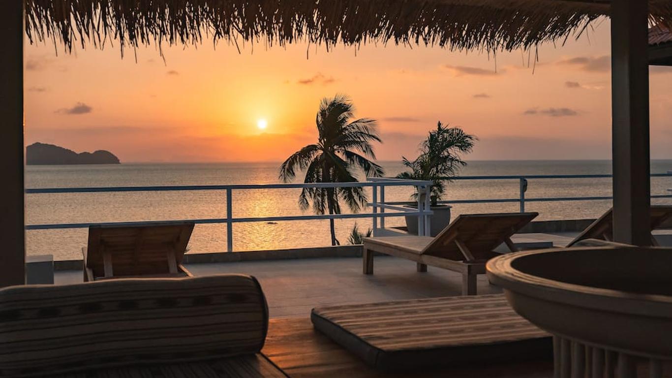 Baan Jai Dee Beach Front Hotel