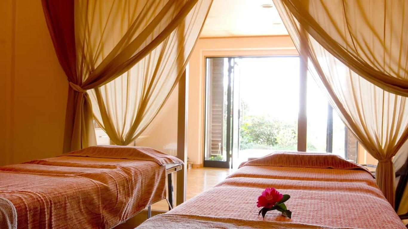 Mashio Hotel & Resort