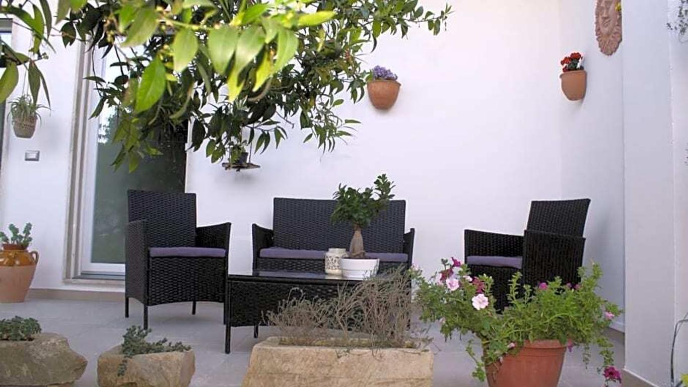 B&B Cafe' Fausu