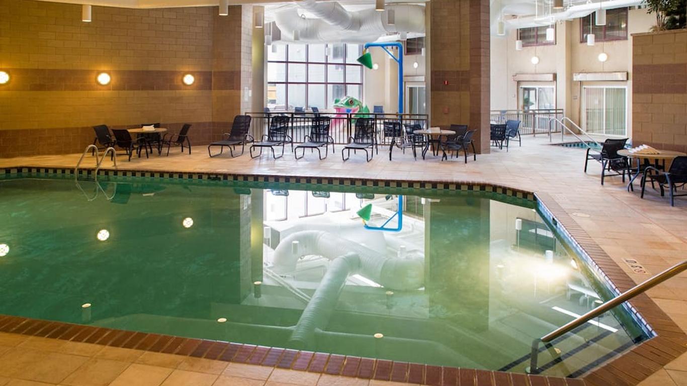 Jackpot Junction Casino Hotel