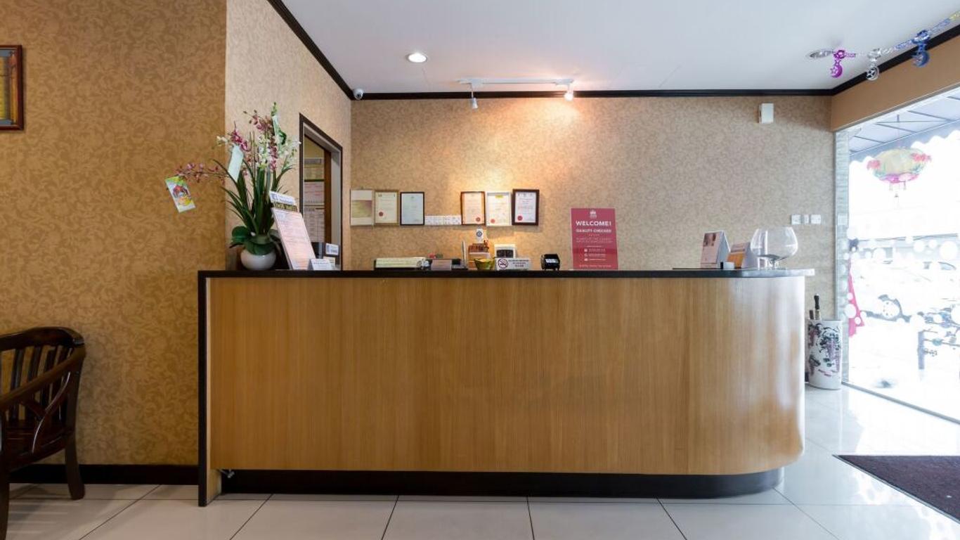 ZEN Rooms Twin Hotel