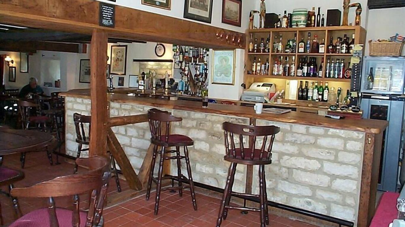 The Fox and Hounds