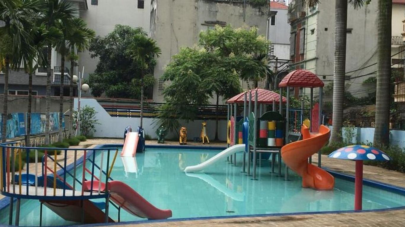 Quan Hoa Hotel