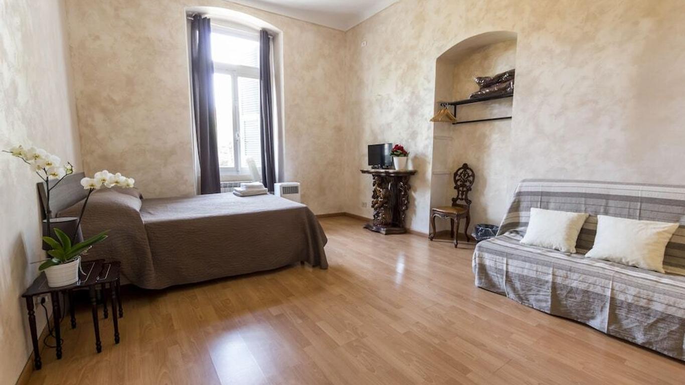 Cavour Guest House