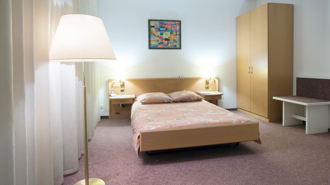 Hotel Swiss House