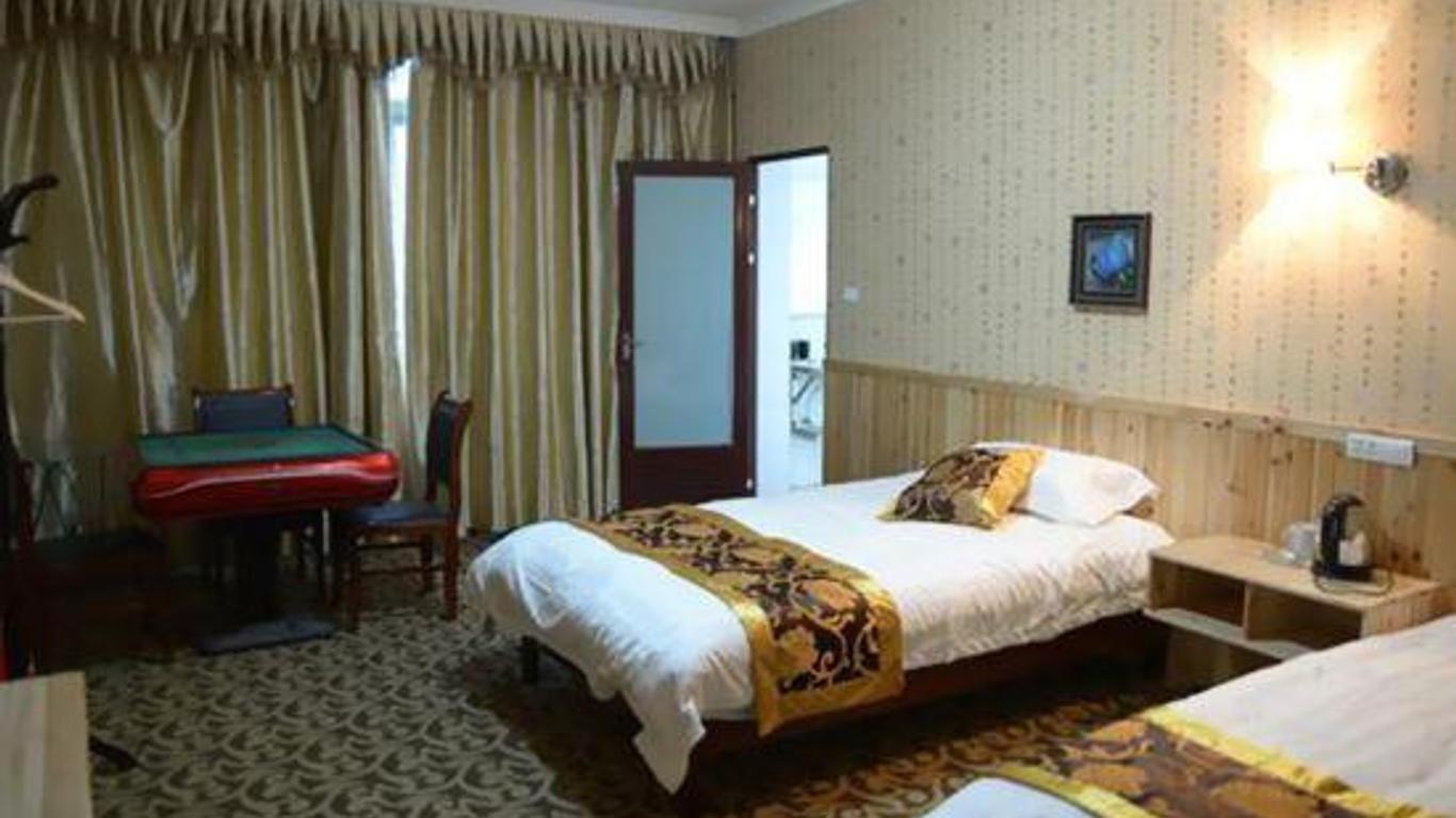 Longhushan Express Hotel