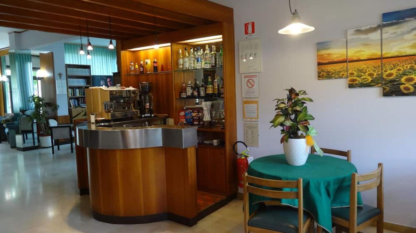Hotel Saturno