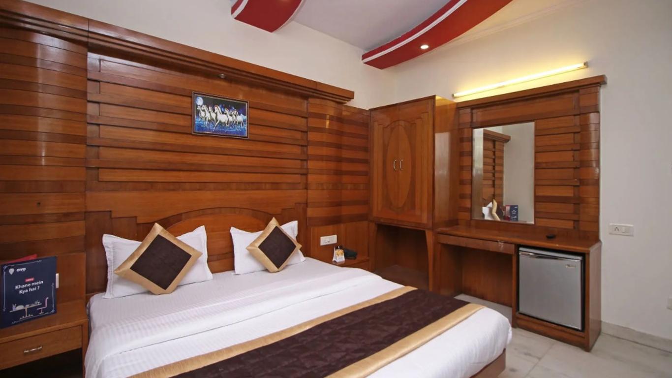 Oyo 8336 Hotel De Gold