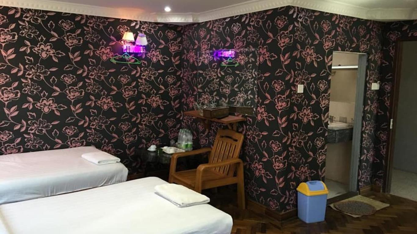 Yaewaddy Motel