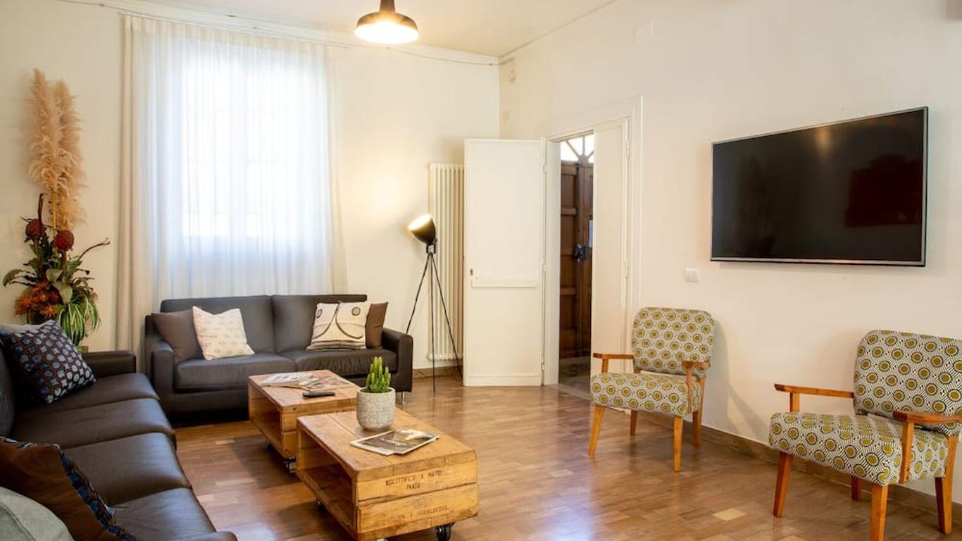 Dimora 16 Rooms & Garden