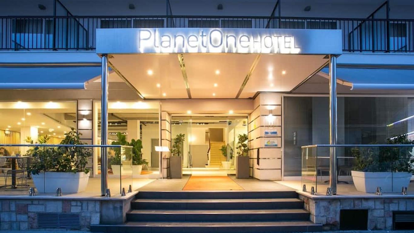 Planet One Hotel