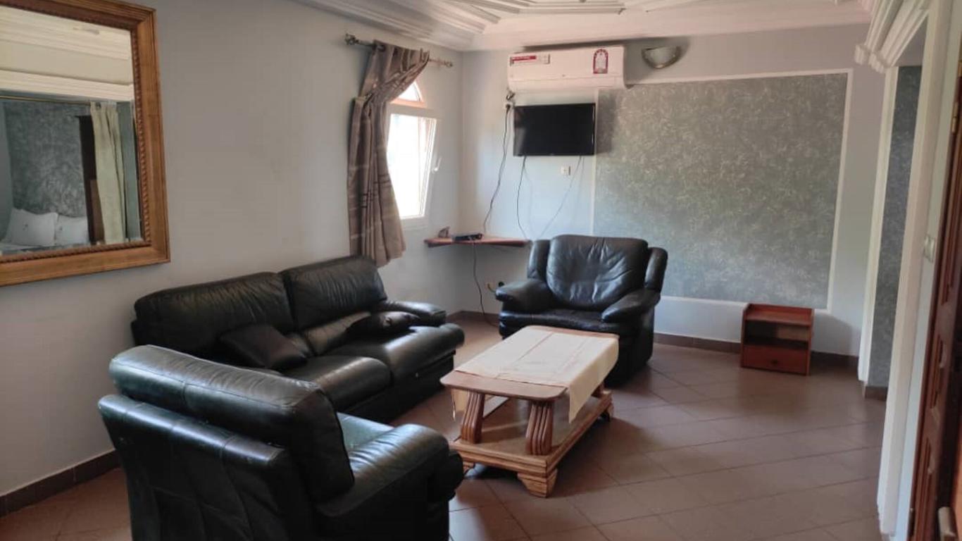 Emergence Djouda Hotel