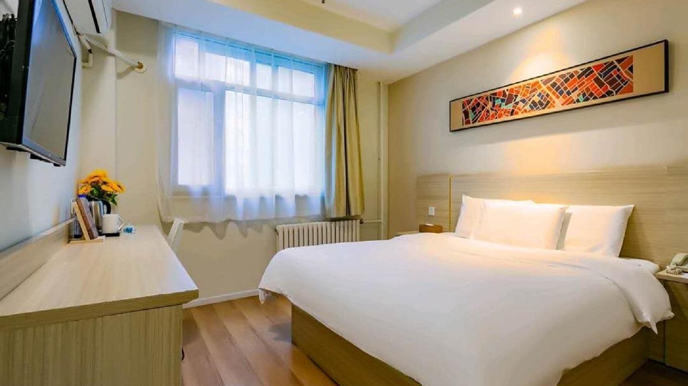 Hanting Express Zibo Linzi Dongtai Square