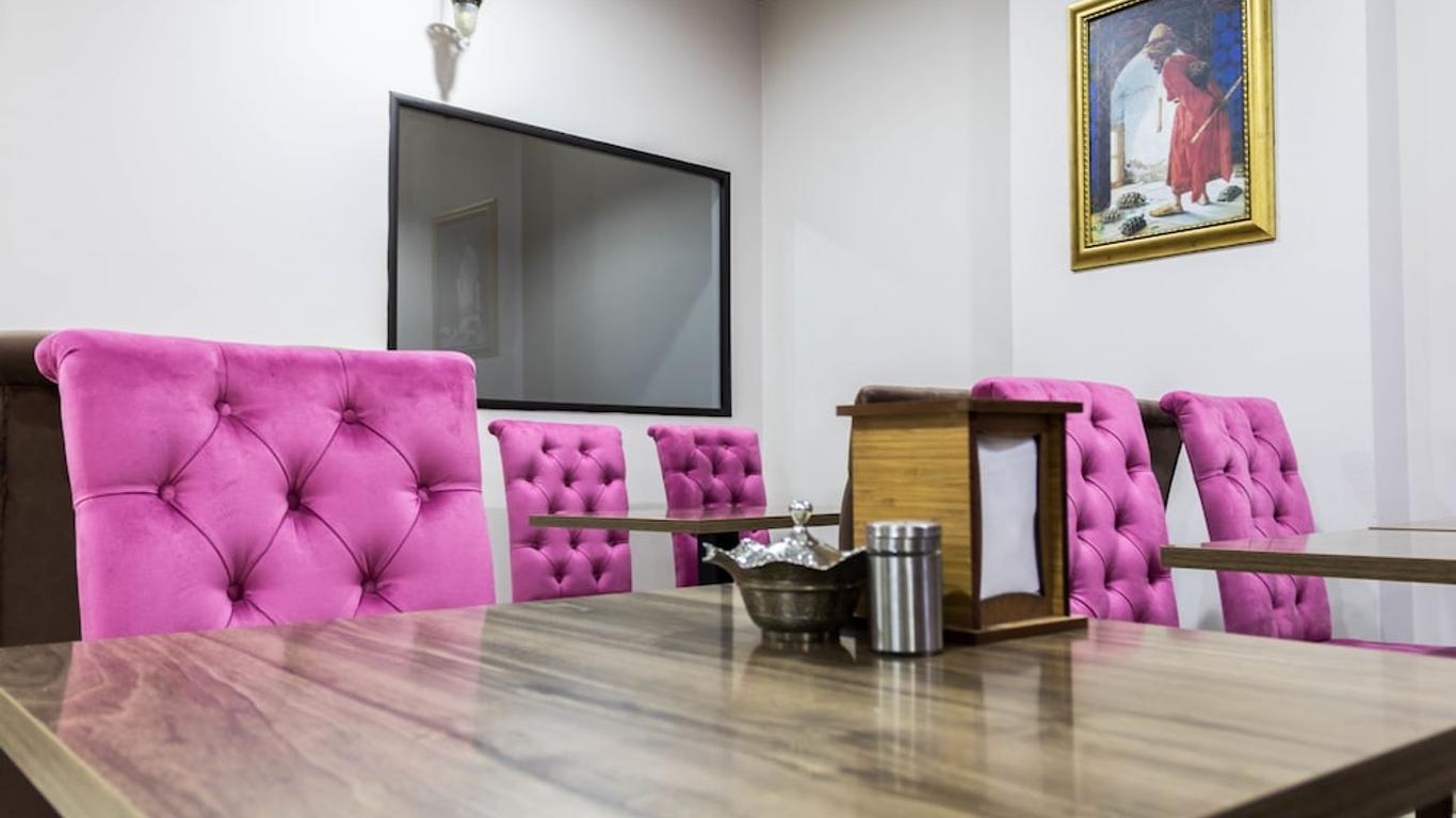 Icon City Hotel