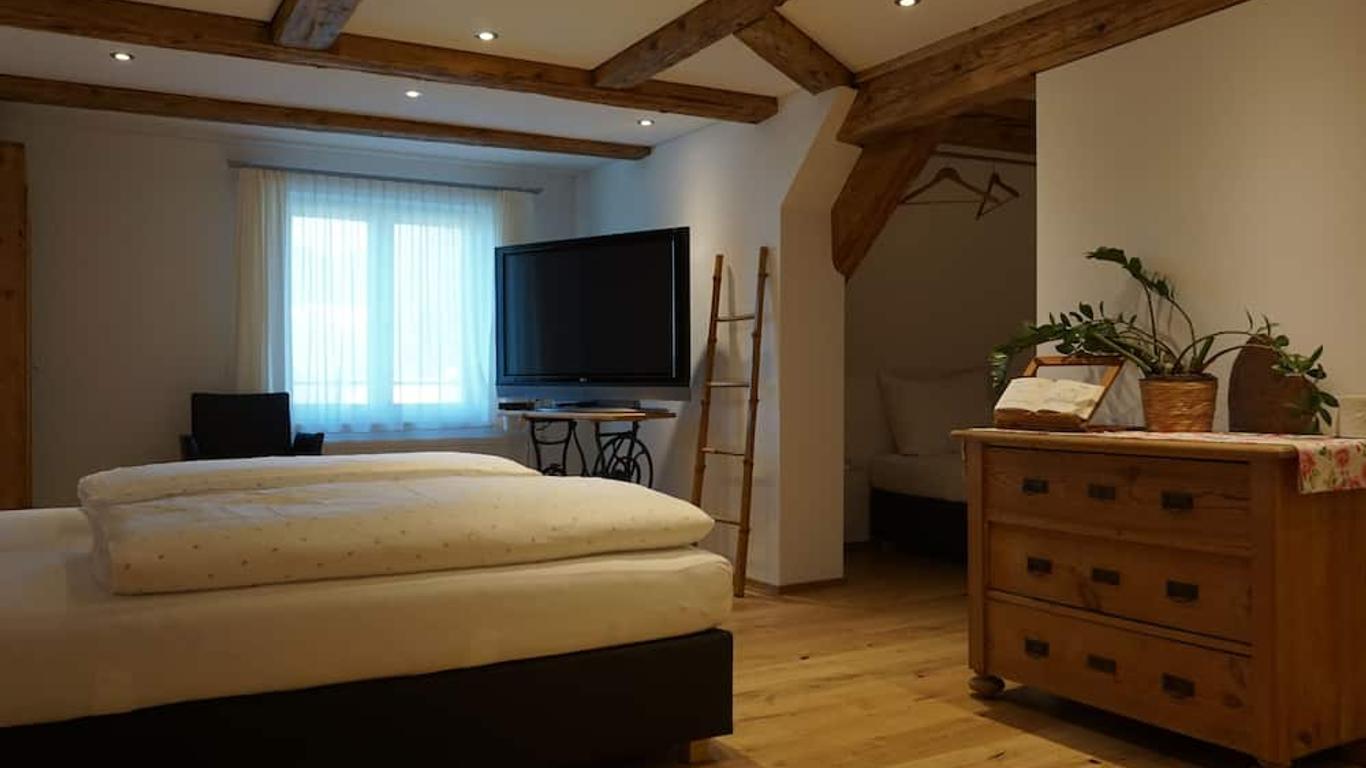 Waldrast Bed & Breakfast