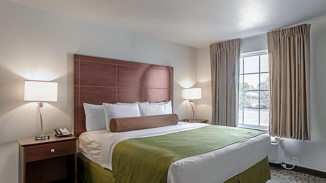 Cobblestone Inn & Suites - Guernsey