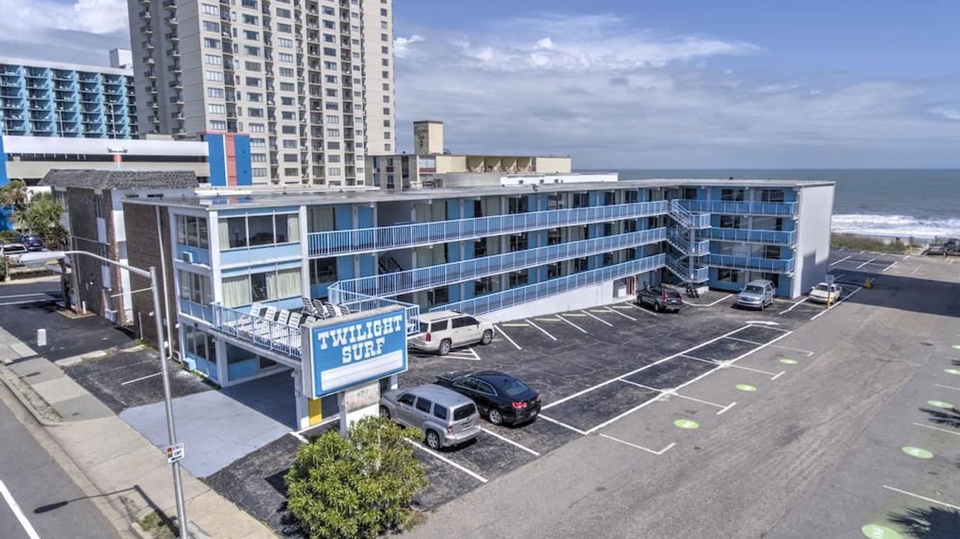 Oceanfront Twilight Surf Hotel