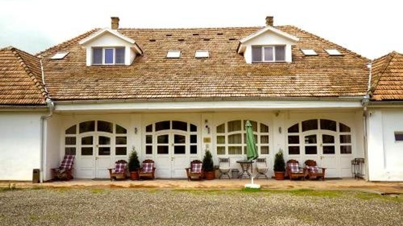 Boutique Hotel Le Baron