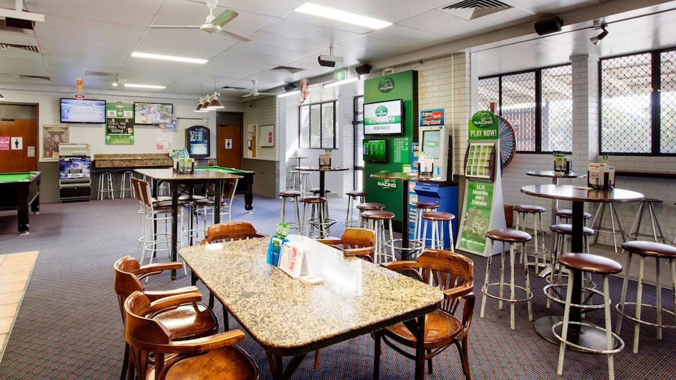 Upper Ross Hotel