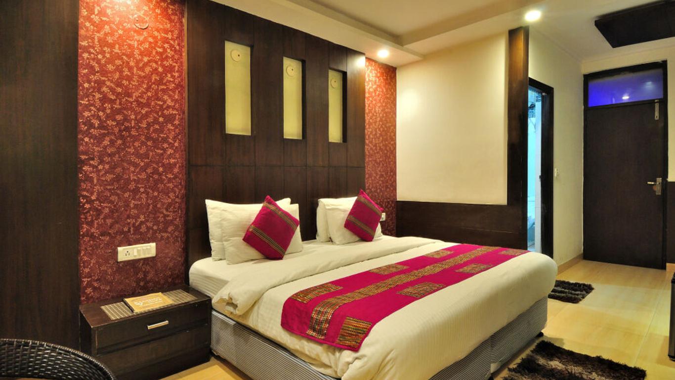 Check In Room Main Bazar