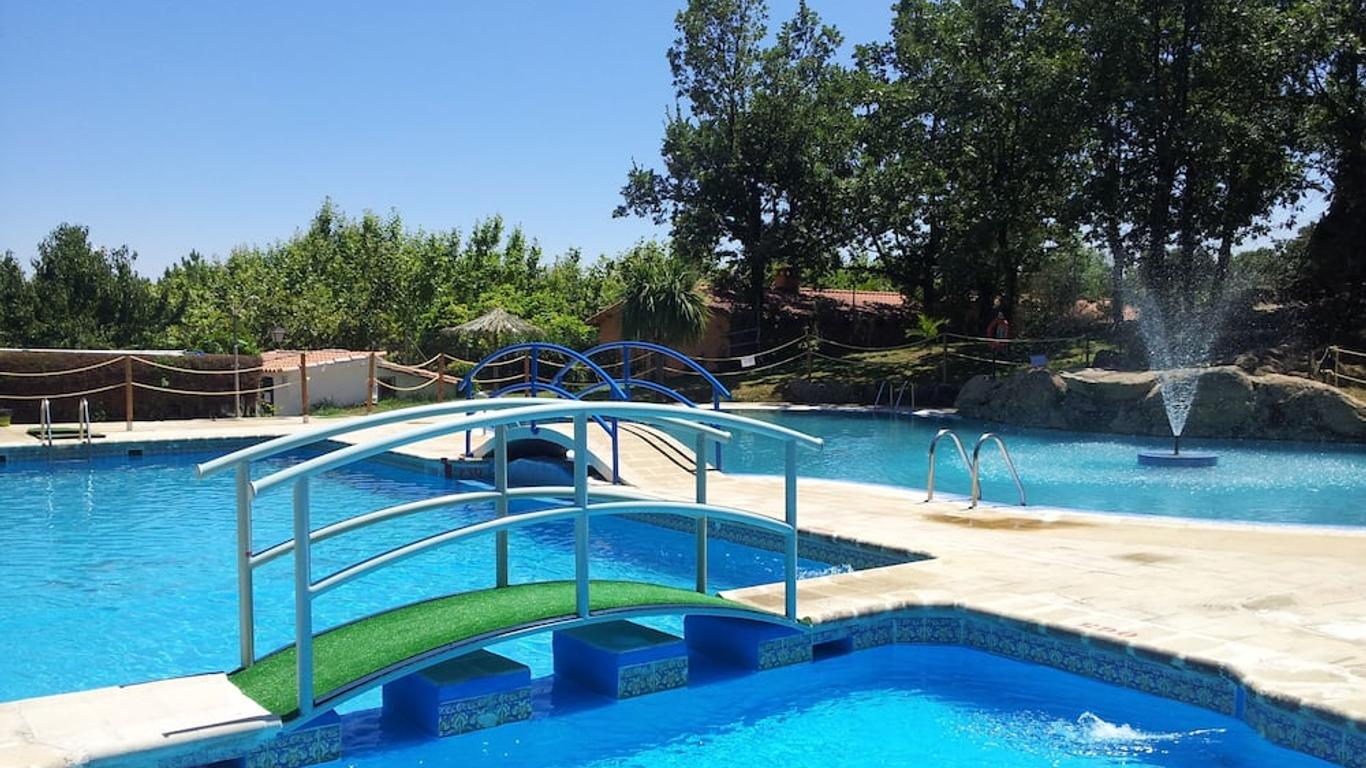 Cabanas Bungalows Camping La Vera
