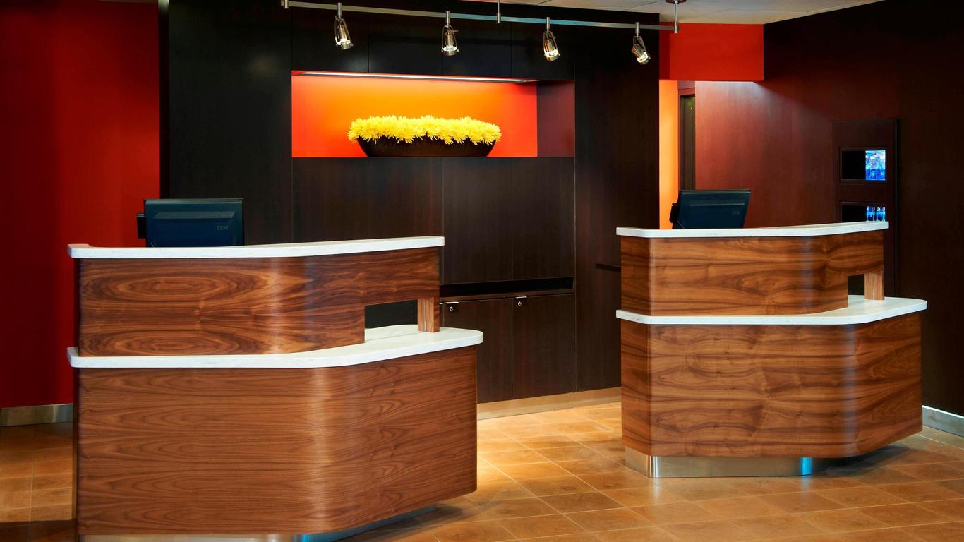 Courtyard by Marriott Minneapolis-St. Paul Airport