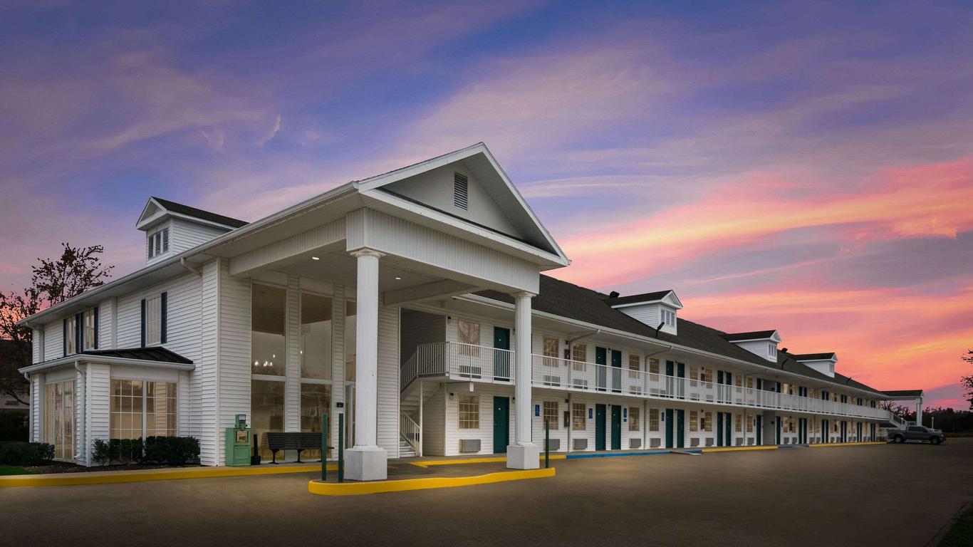 Econo Lodge Branson Theater District