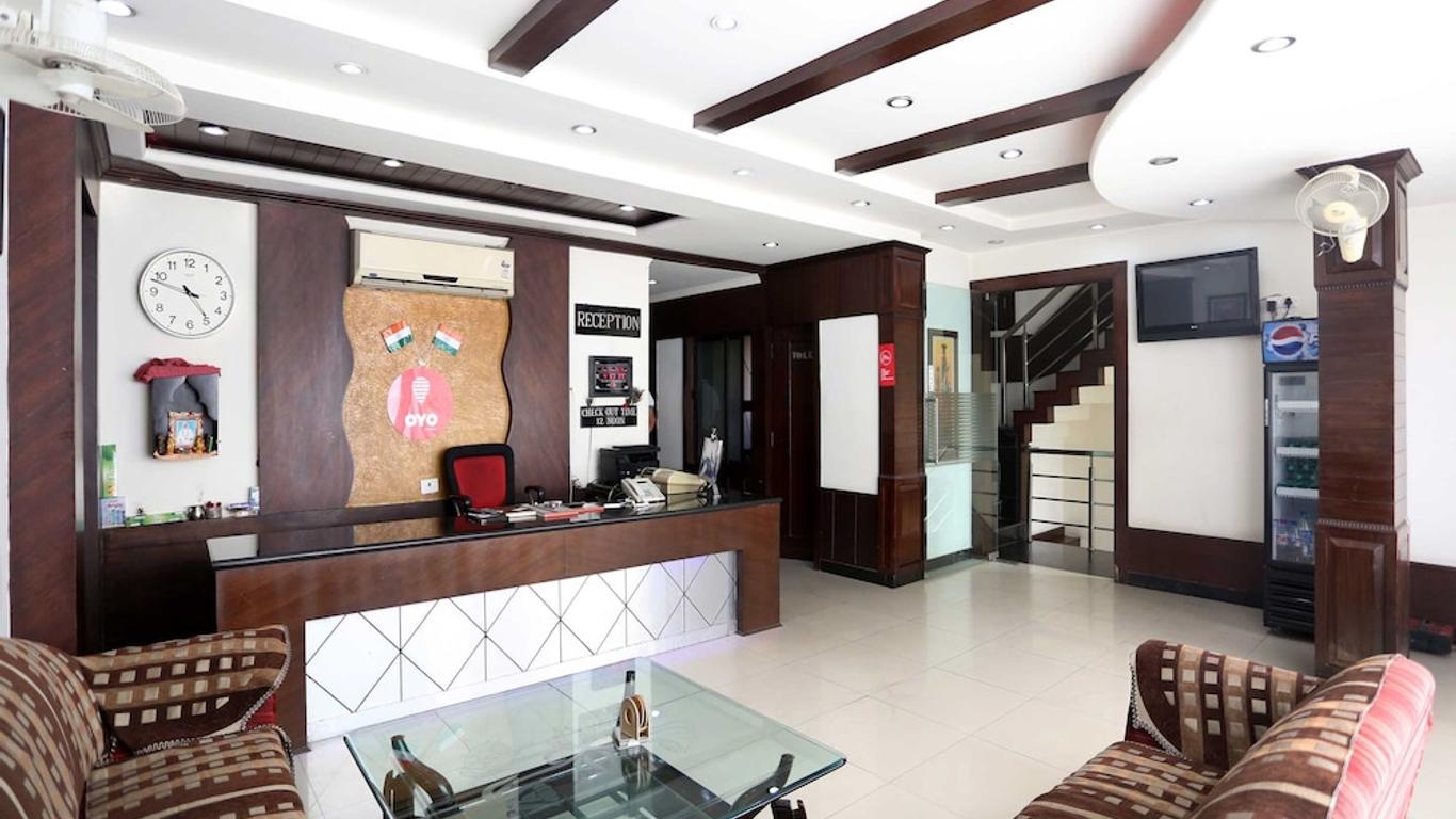 OYO 11668 Hotel Good Times