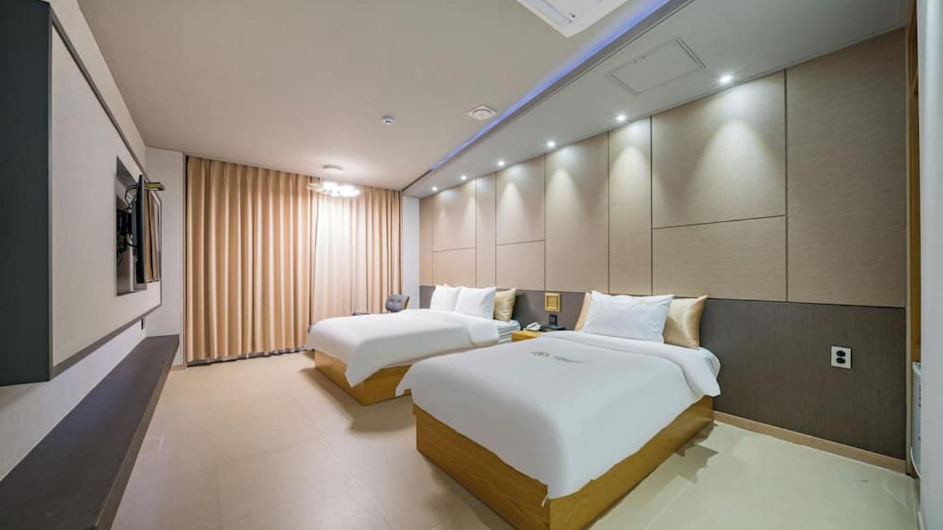 Yeosu Stay Business Hotel
