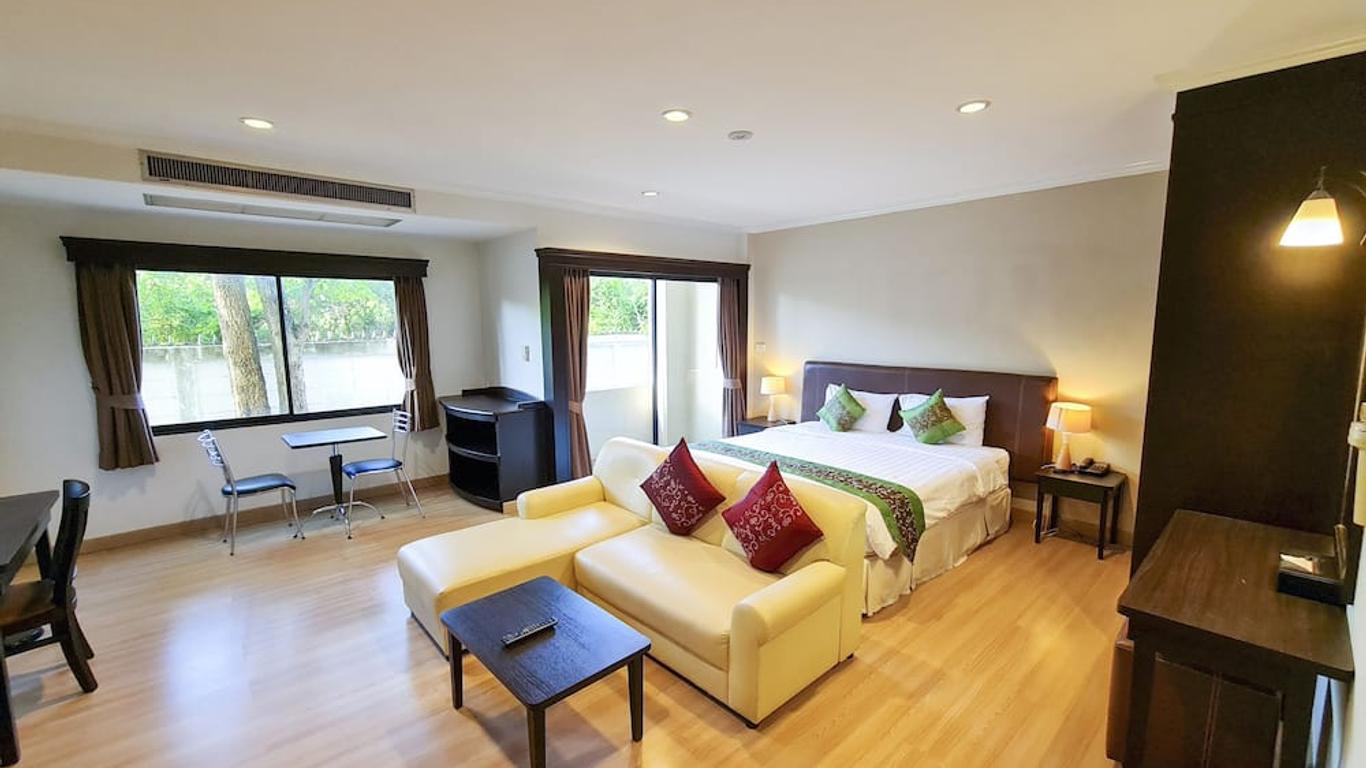 Grand Garden Hotel & Residence