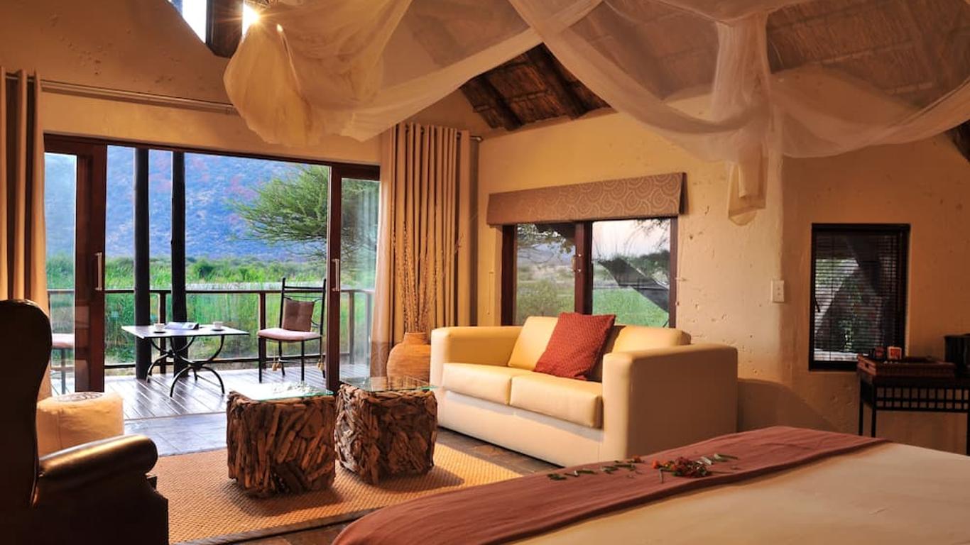 Tau Game Lodge
