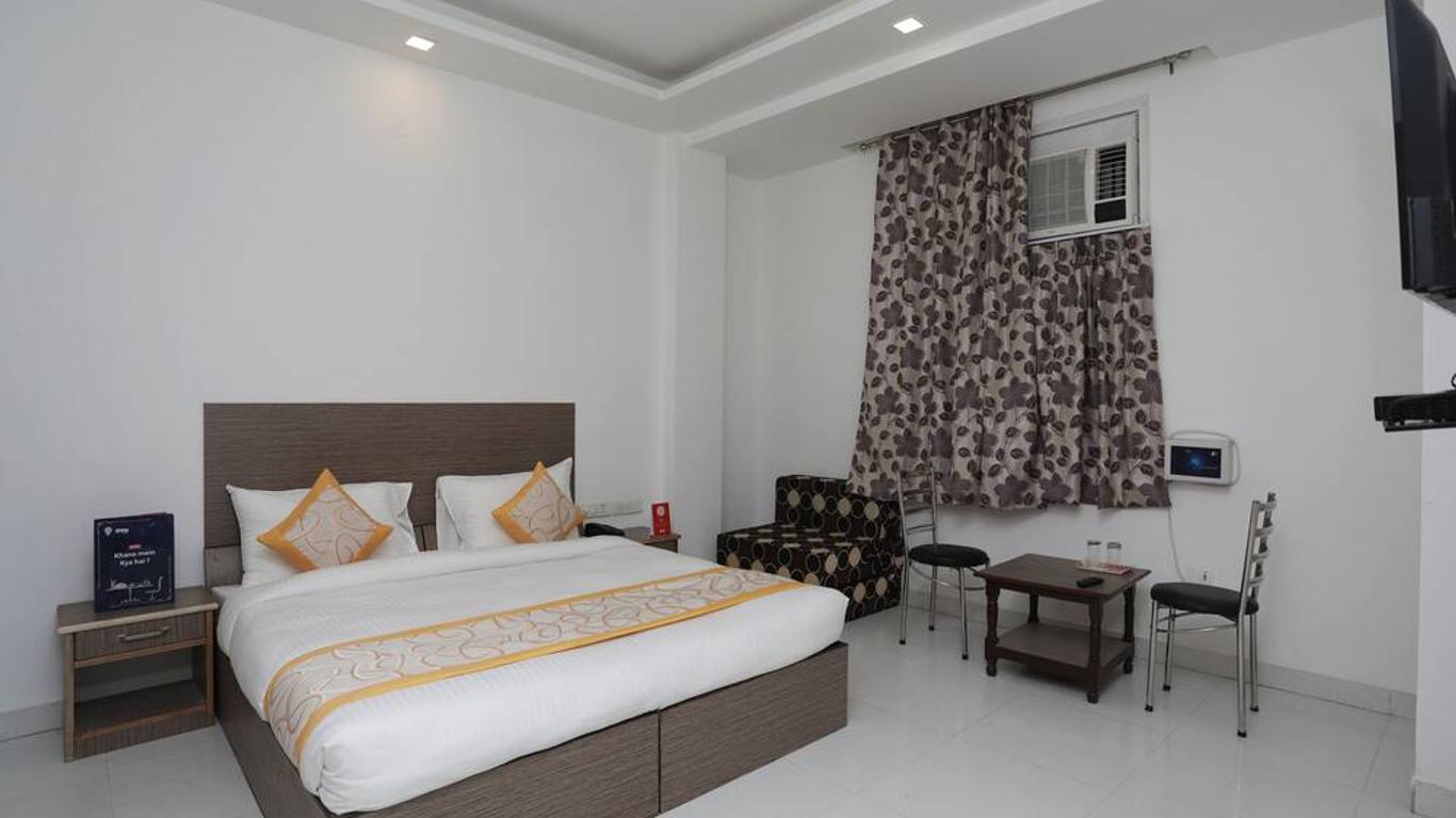 OYO 12235 Hotel Bliss Continental
