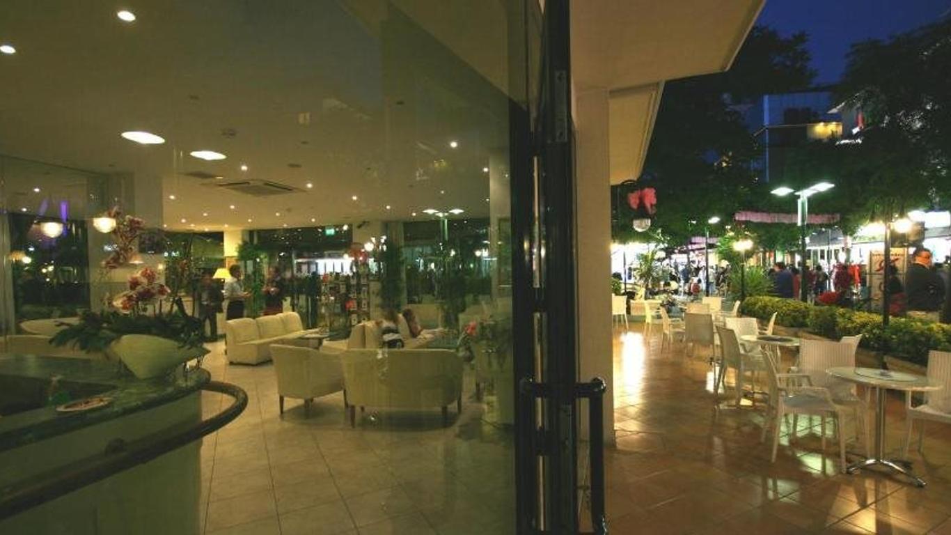 Hotel Locarno
